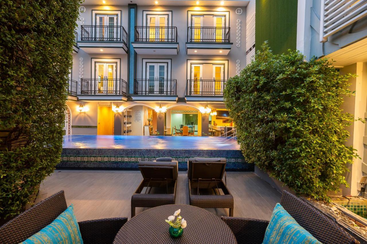 La Petite Salil Sukhumvit Thonglor 1 Hotel Banguecoque Exterior foto