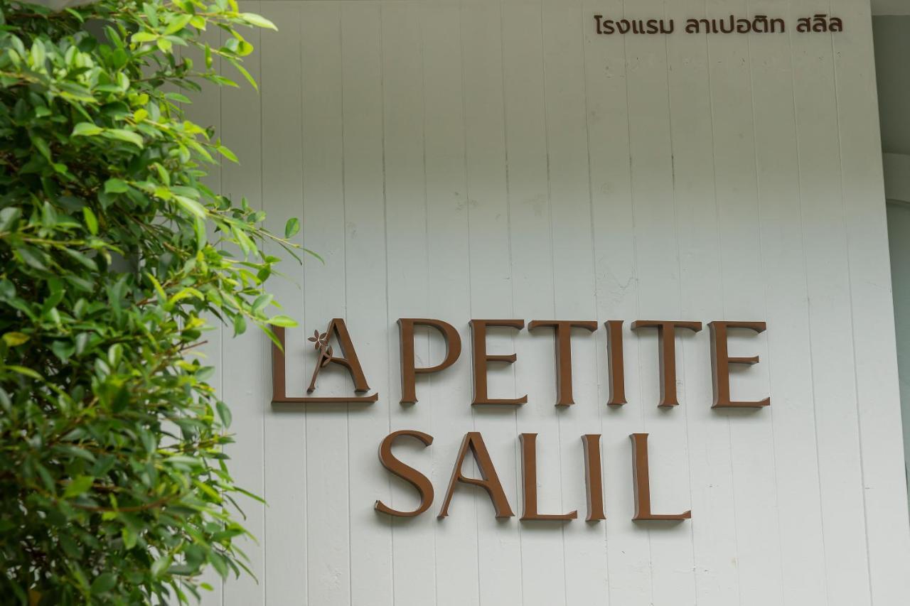La Petite Salil Sukhumvit Thonglor 1 Hotel Banguecoque Exterior foto