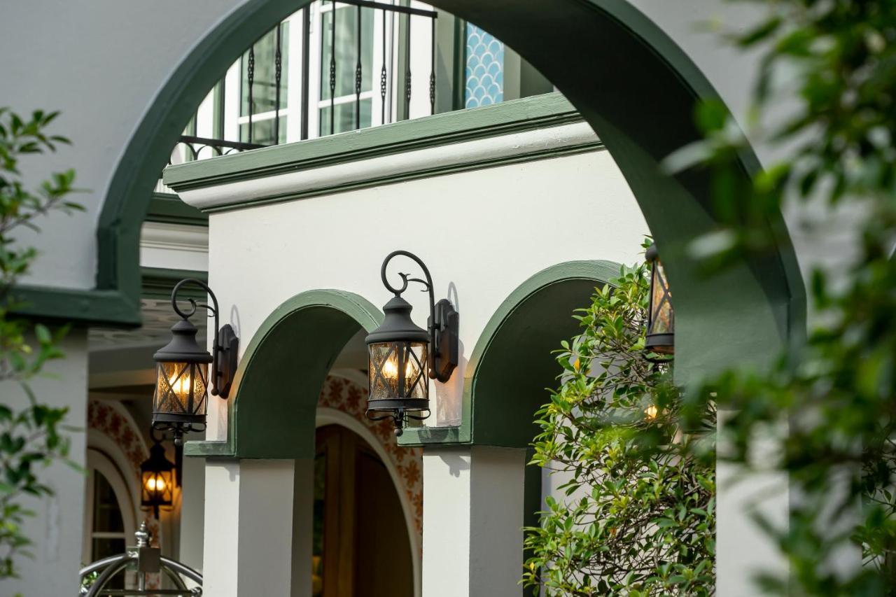 La Petite Salil Sukhumvit Thonglor 1 Hotel Banguecoque Exterior foto