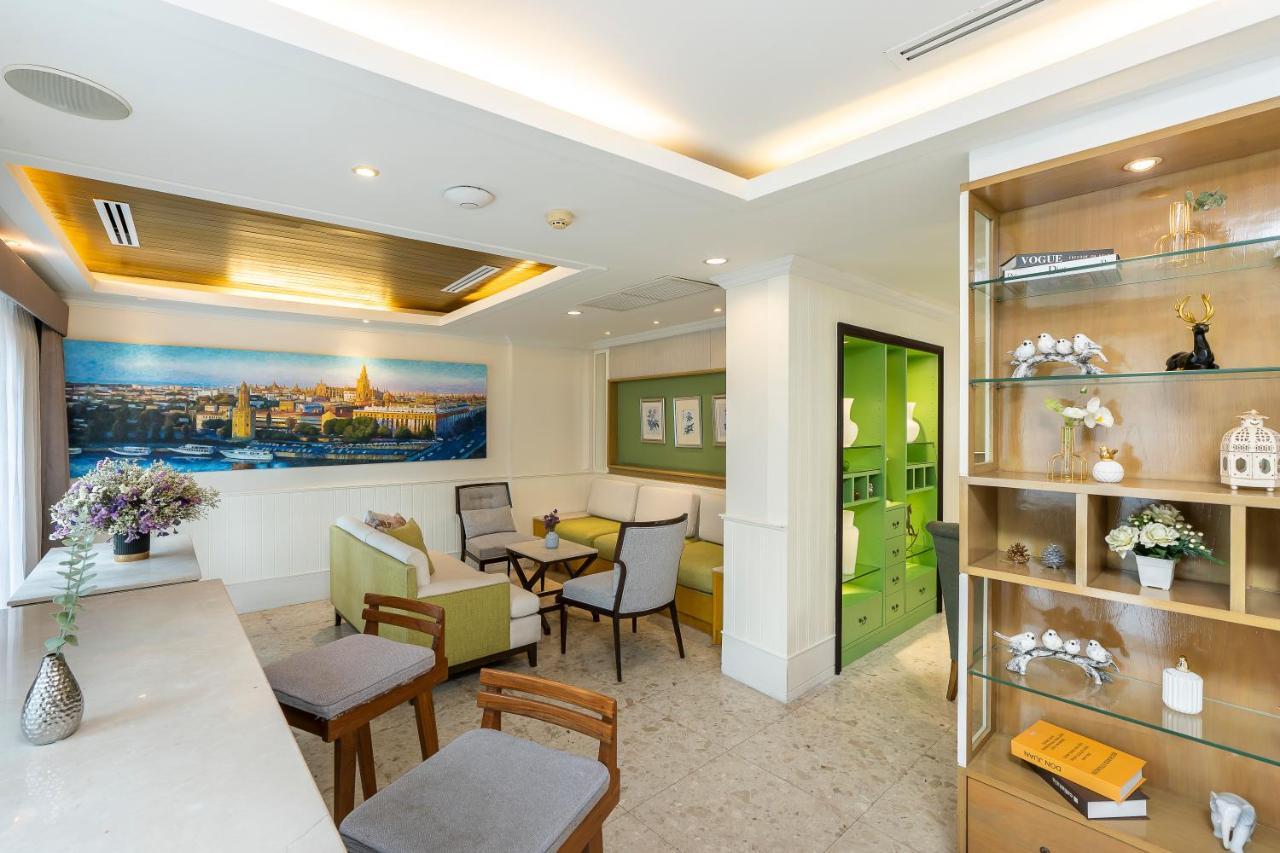 La Petite Salil Sukhumvit Thonglor 1 Hotel Banguecoque Exterior foto