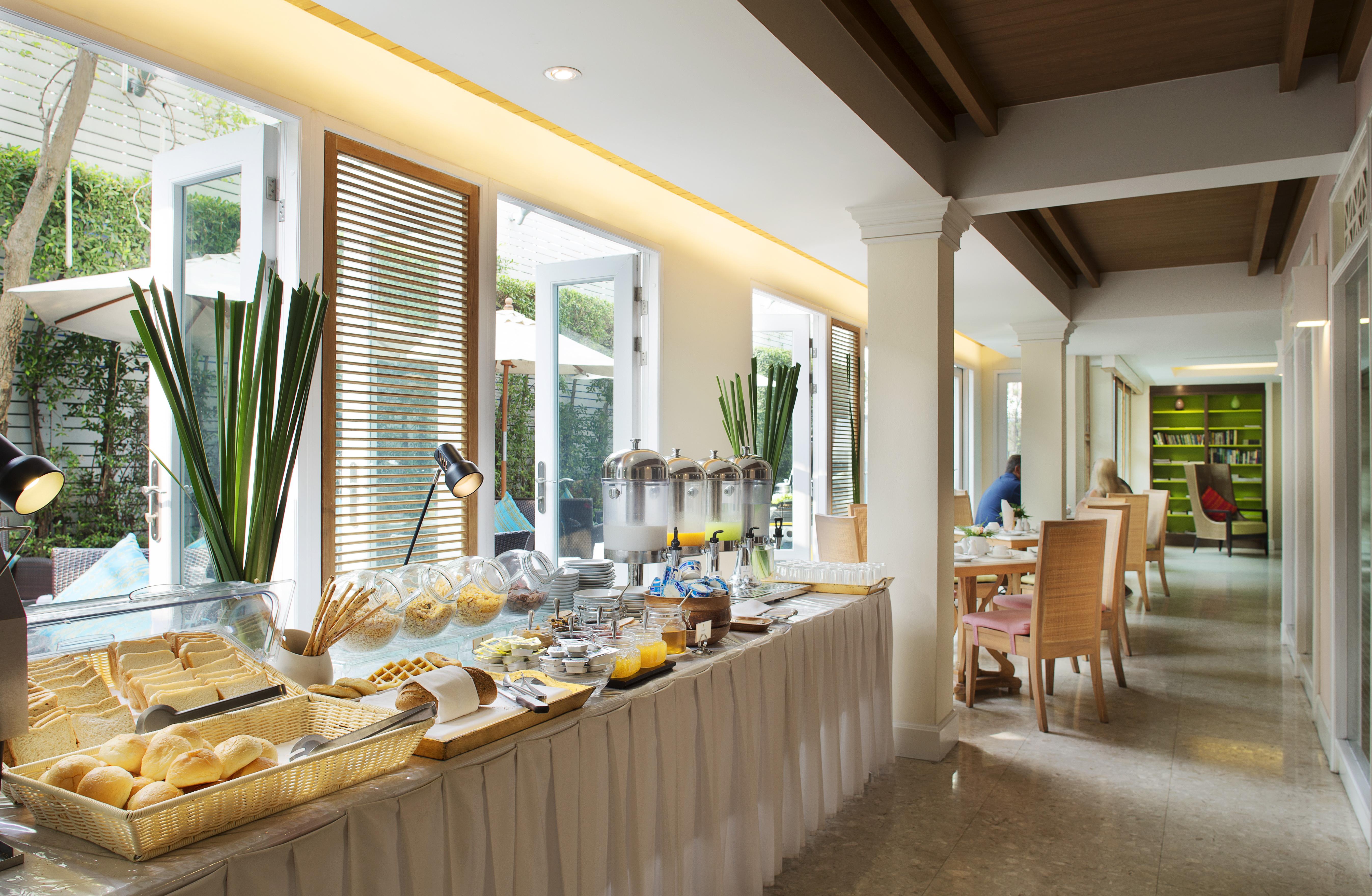 La Petite Salil Sukhumvit Thonglor 1 Hotel Banguecoque Exterior foto