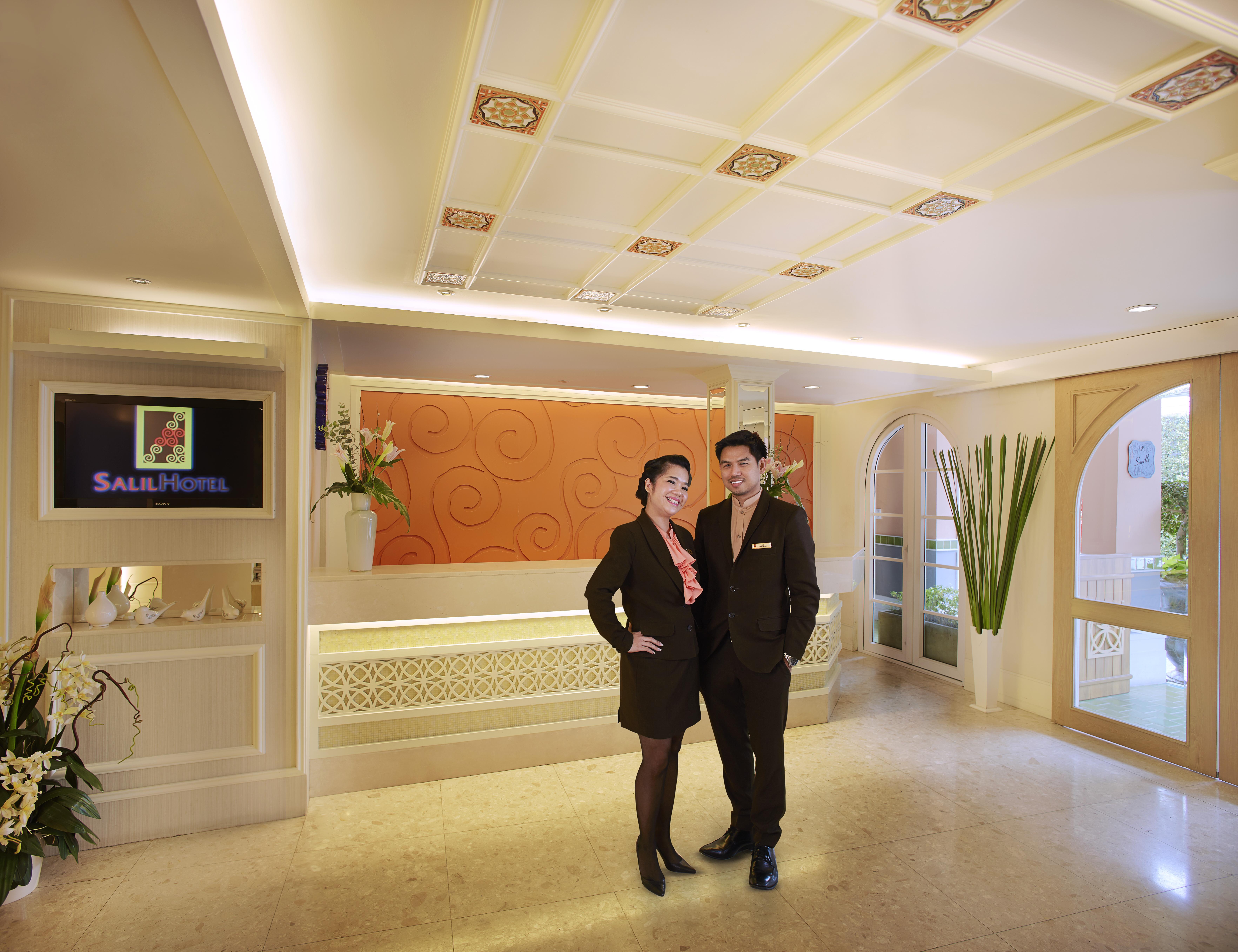 La Petite Salil Sukhumvit Thonglor 1 Hotel Banguecoque Exterior foto