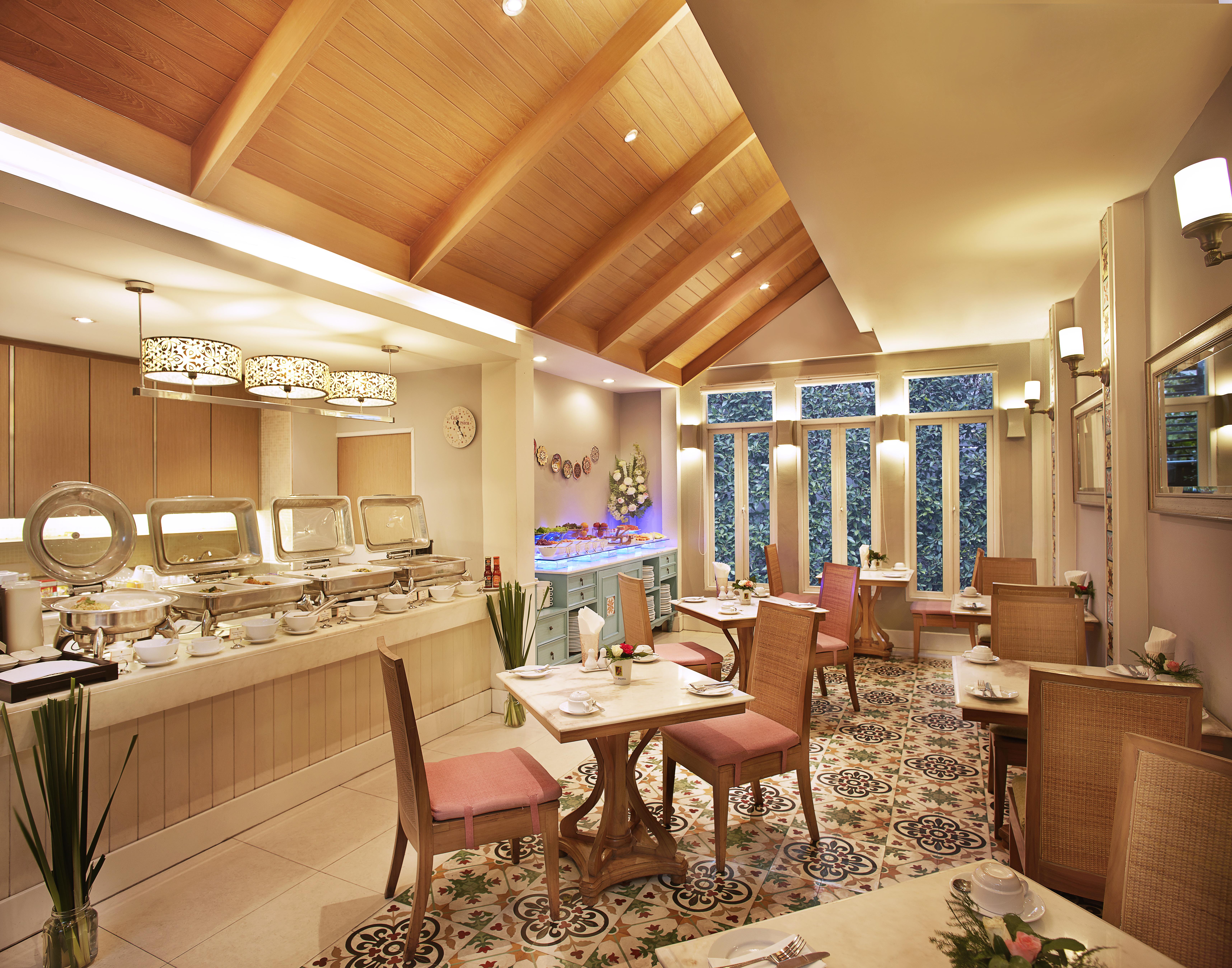 La Petite Salil Sukhumvit Thonglor 1 Hotel Banguecoque Exterior foto