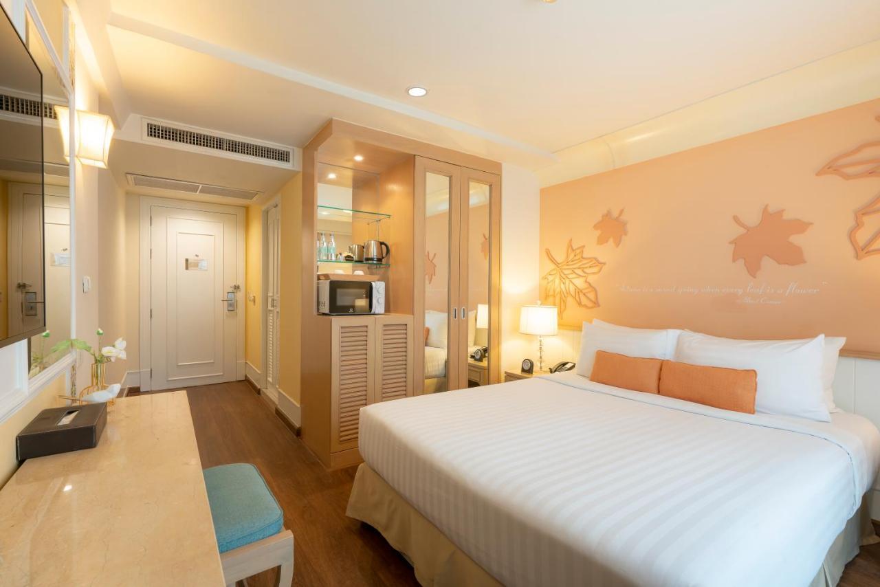 La Petite Salil Sukhumvit Thonglor 1 Hotel Banguecoque Exterior foto